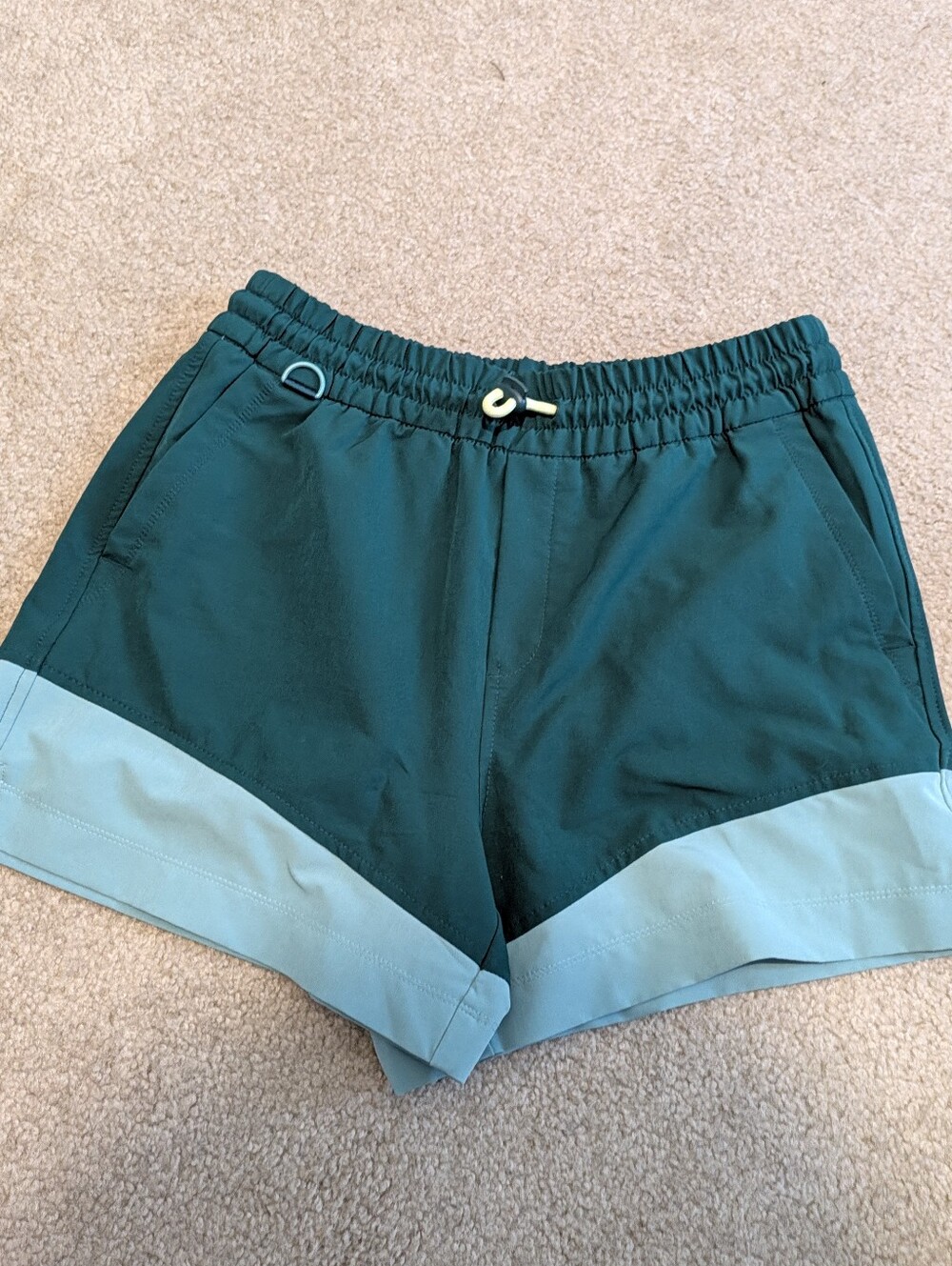 Old Navy StretchTech Go-H2O Colorblock Athletic Shorts